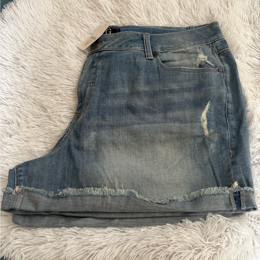 Distressed Denim Shorts nwt size 20